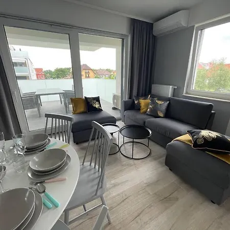 Apartmán Calkowicie Nowy Apartament Przy Plazy Rewal Exteriér fotografie