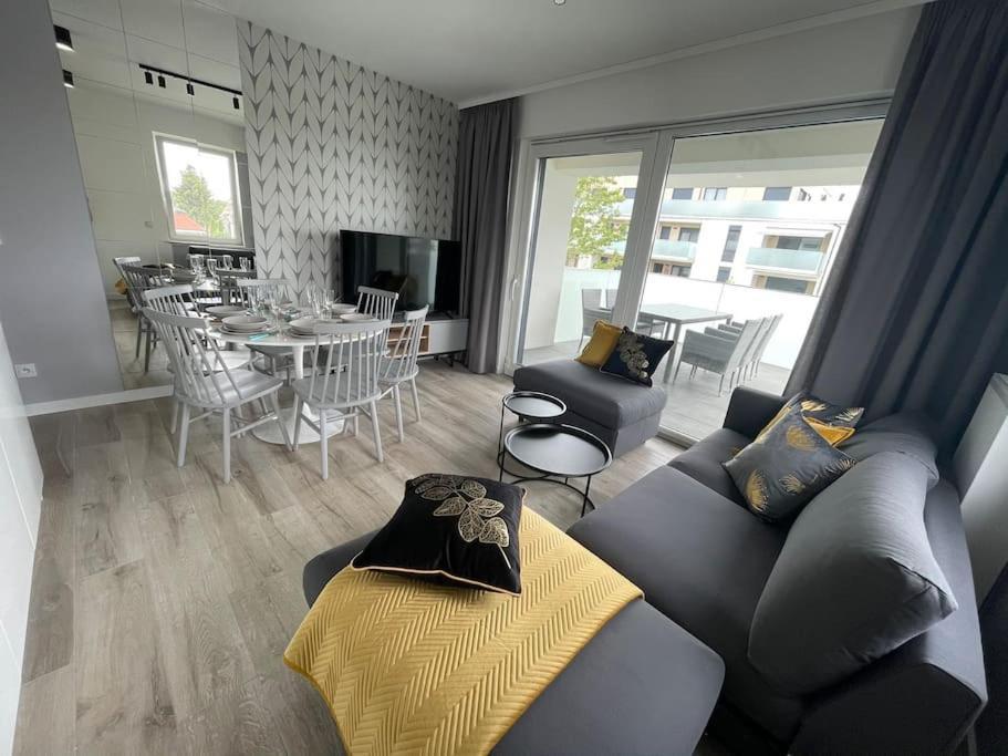 Apartment Calkowicie Nowy Apartament Przy Plazy Rewal