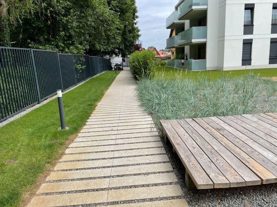 Calkowicie Nowy Apartament Przy Plazy * Rewal