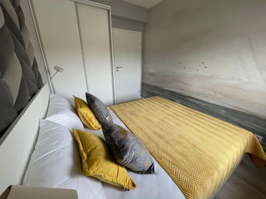 Apartment Calkowicie Nowy Apartament Przy Plazy Rewal
