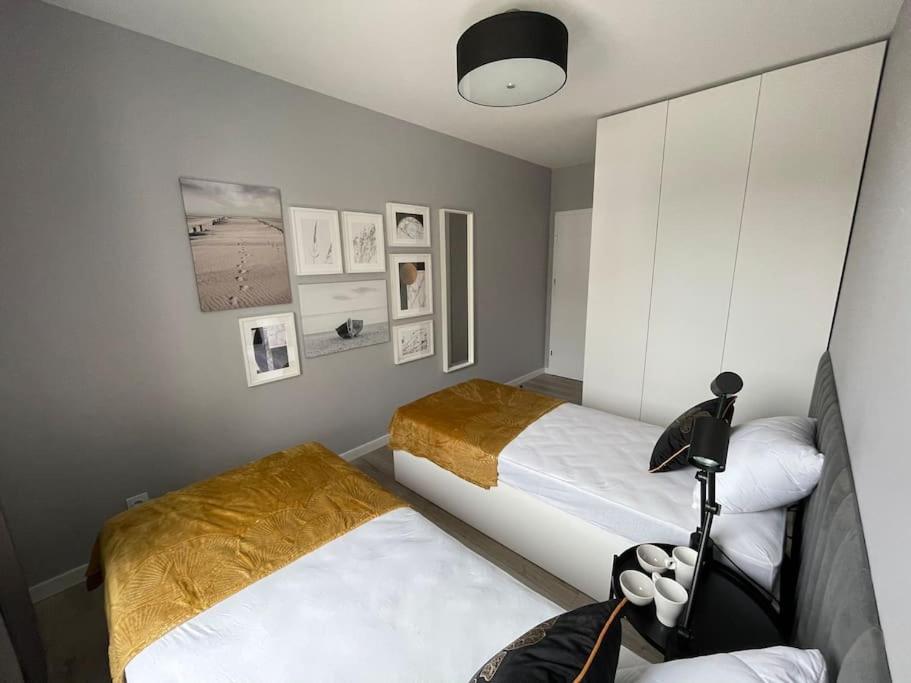 Calkowicie Nowy Apartament Przy Plazy Apartment