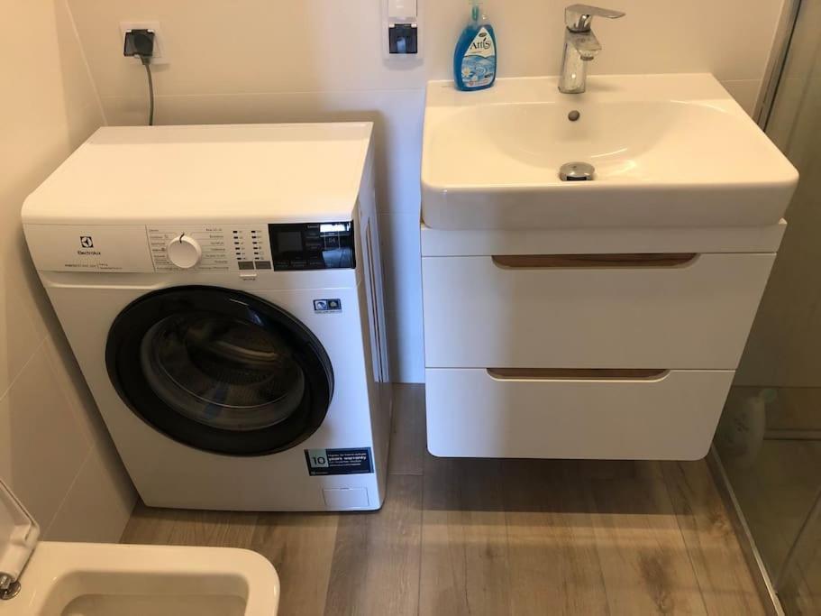 Calkowicie Nowy Apartament Przy Plazy Apartment *